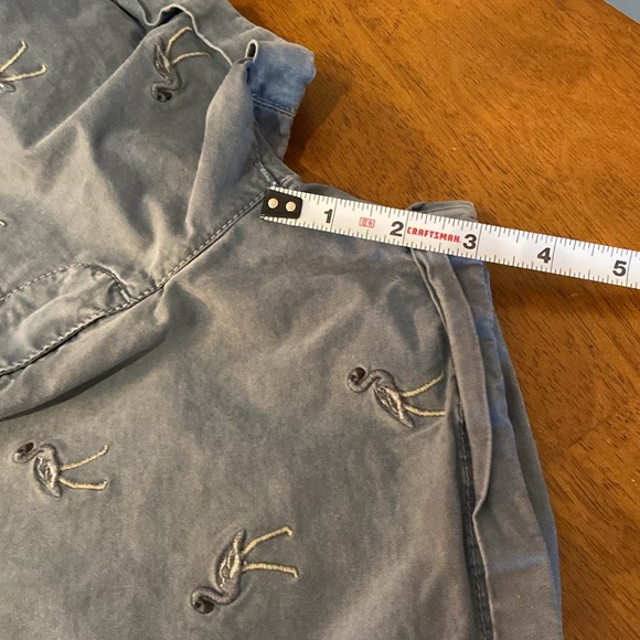 Paradise USA. Flamingo Embroidered Shorts. Size Medium - Picture 5 of 5